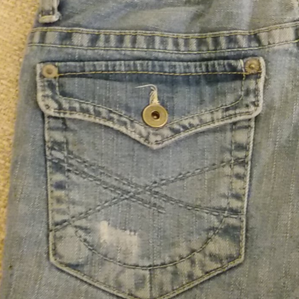 Shorts - Picture 4 of 4